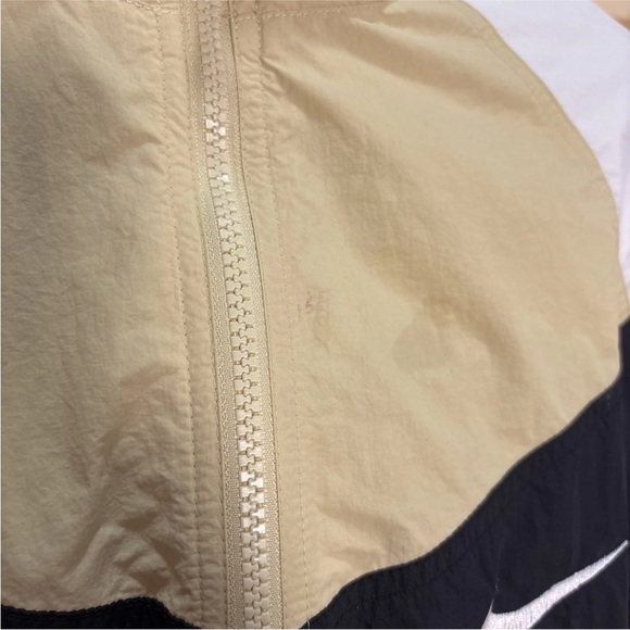 Nike Reissue 1996 Windbreaker Jacket Colorblock White Tan Black L - Picture 13 of 15